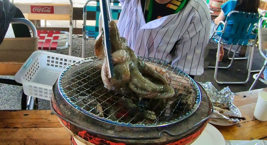 よしうみいきいき館の海鮮bbq 大島のランチで人気 値段と食材解説 ジャパンワンダラー